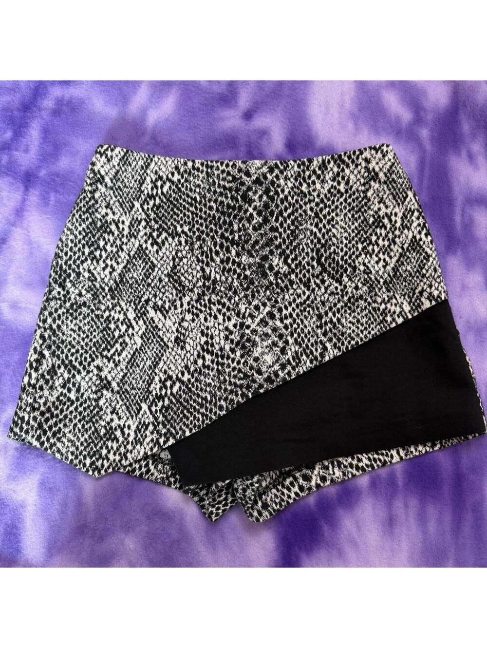 Topshop snakeskin print asymmetrical skort hotpants